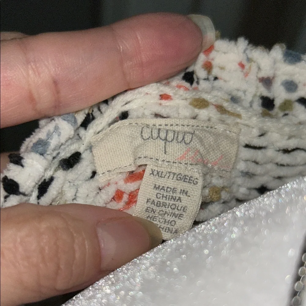 Cupio Cream and Black Knit Sweater - Picture 9 of 9